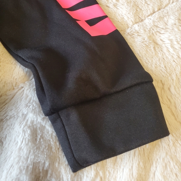 Puma 2 peice outfit toddler size t4 black pink white stretchy pants - Picture 6 of 8
